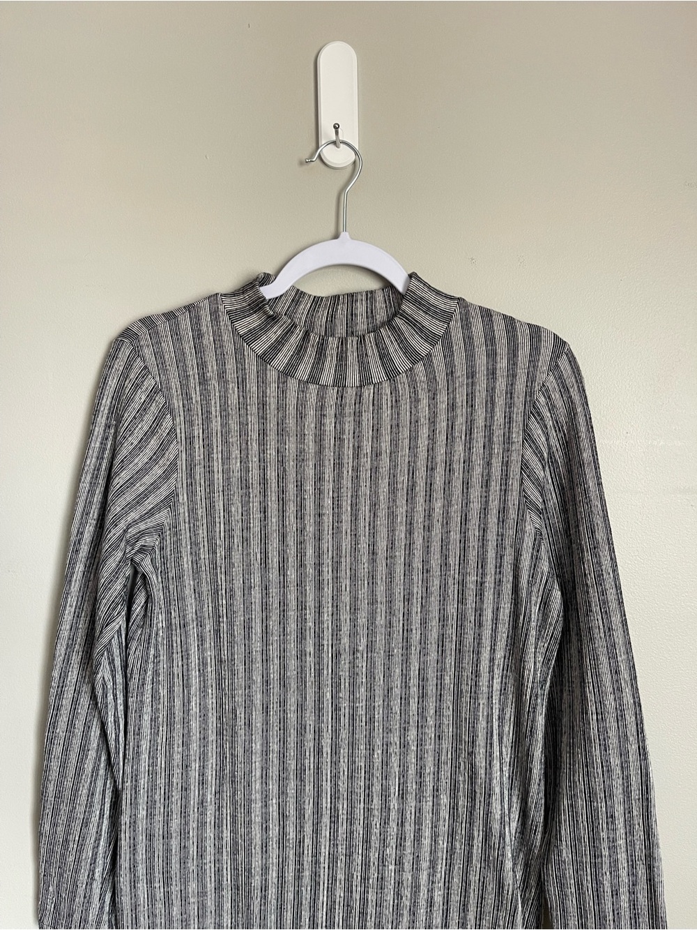 ZARA | Gray Slim Ribbed Knit Long Sleeve Mock Neck Midi Dress Sz L - Picture 3 of 6